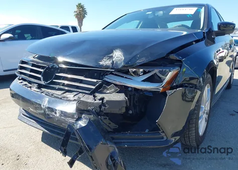 2017 Volkswagen Jetta 1.4T S z USA, uszkodzony, nr VIN 3VW2B7AJ8HM252880